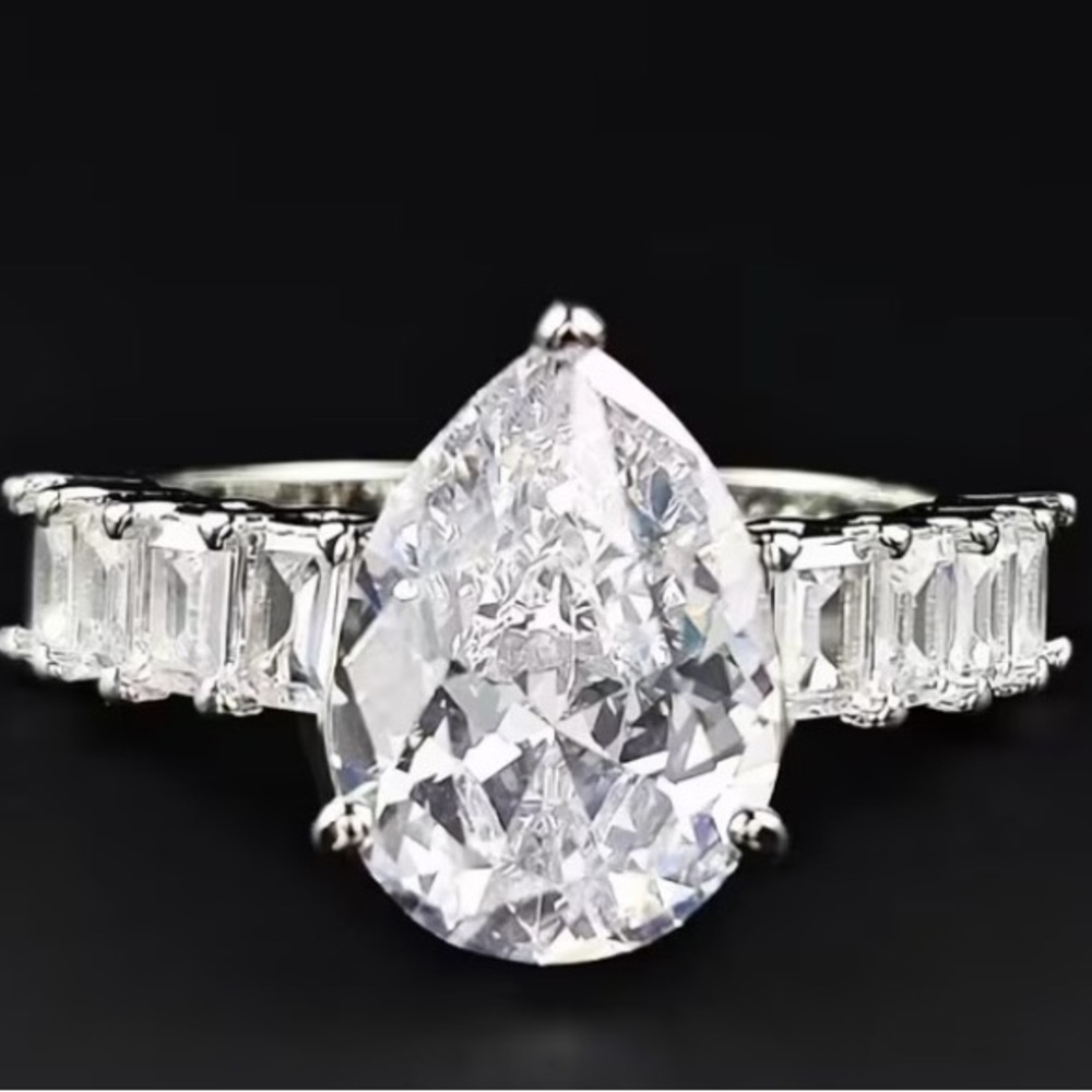 Classic Pear-Cut White Stone Engagement Ring - White